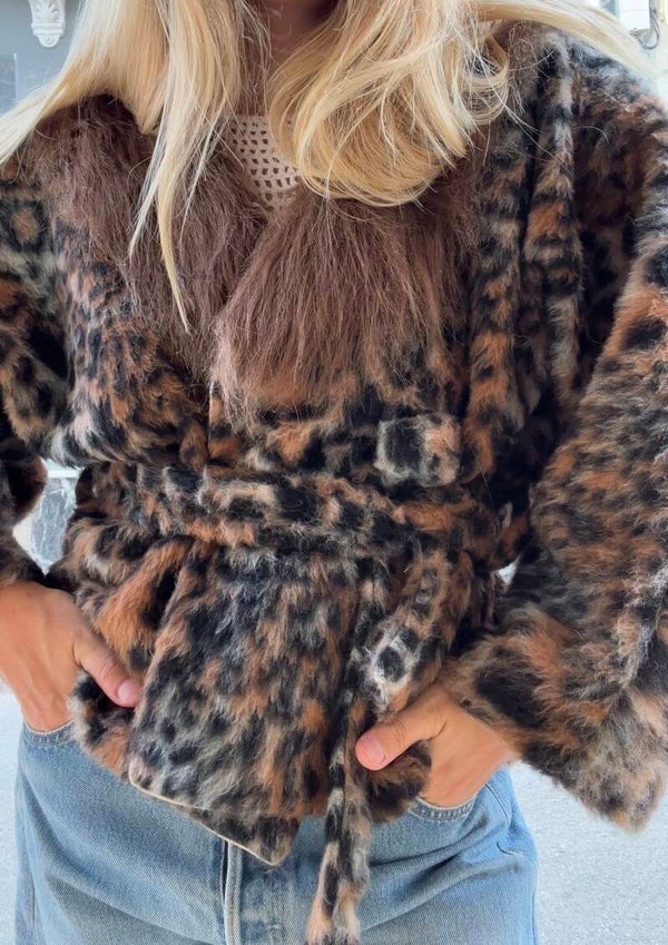 Ayla Jacket fluffy leopard