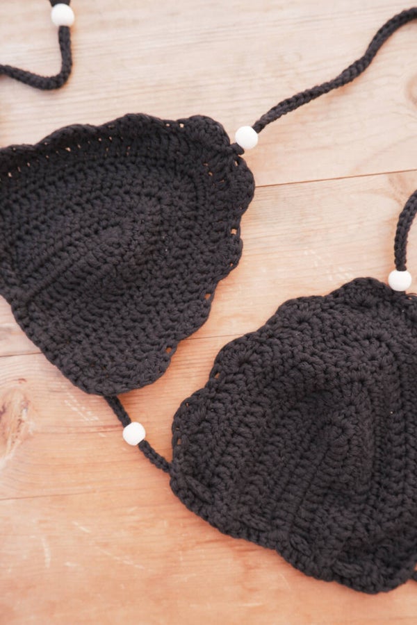 Crochet bikini top black