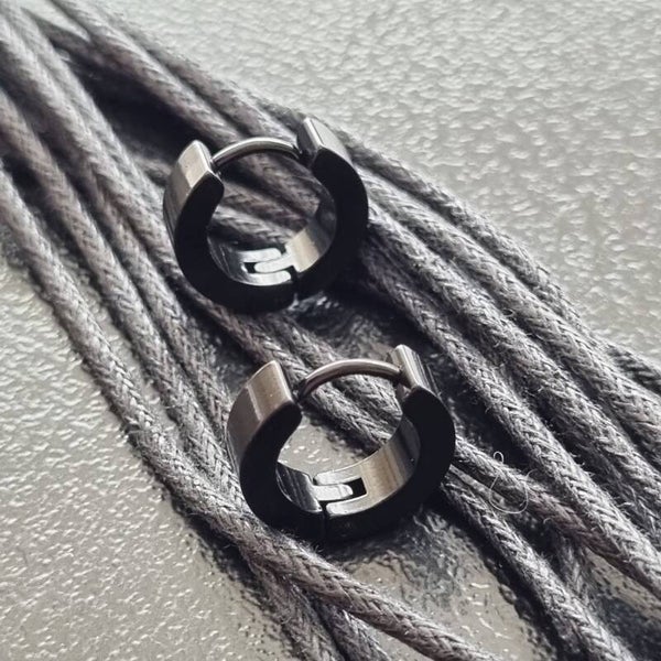 Oorbellen unisex Stainless steel kleur zwart