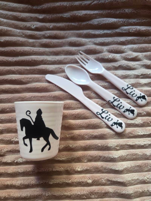 Bestek setje + beker "sinterklaas"