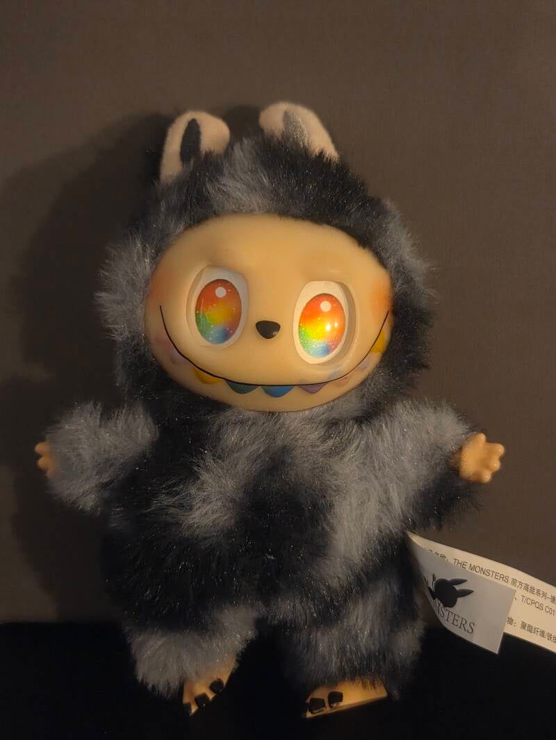 Lafufu met naam + muziek  "Grijs"