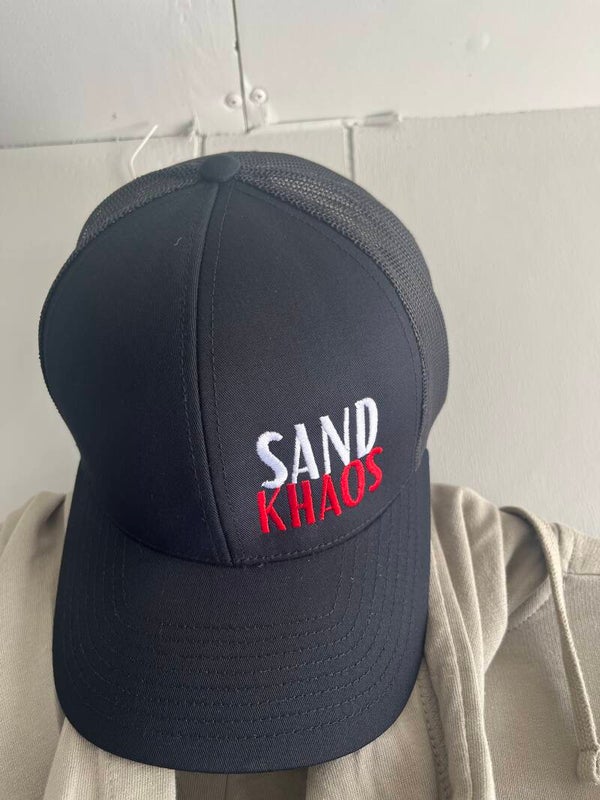 Sand Khaos Embroidered Hat Red