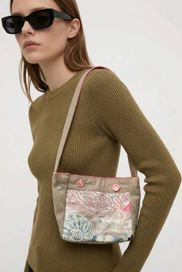 The Darwin Specimen Satchel