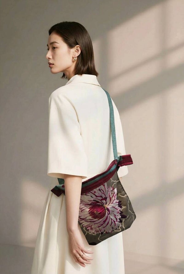 ​The Bronze & Teal Tapestry Bag