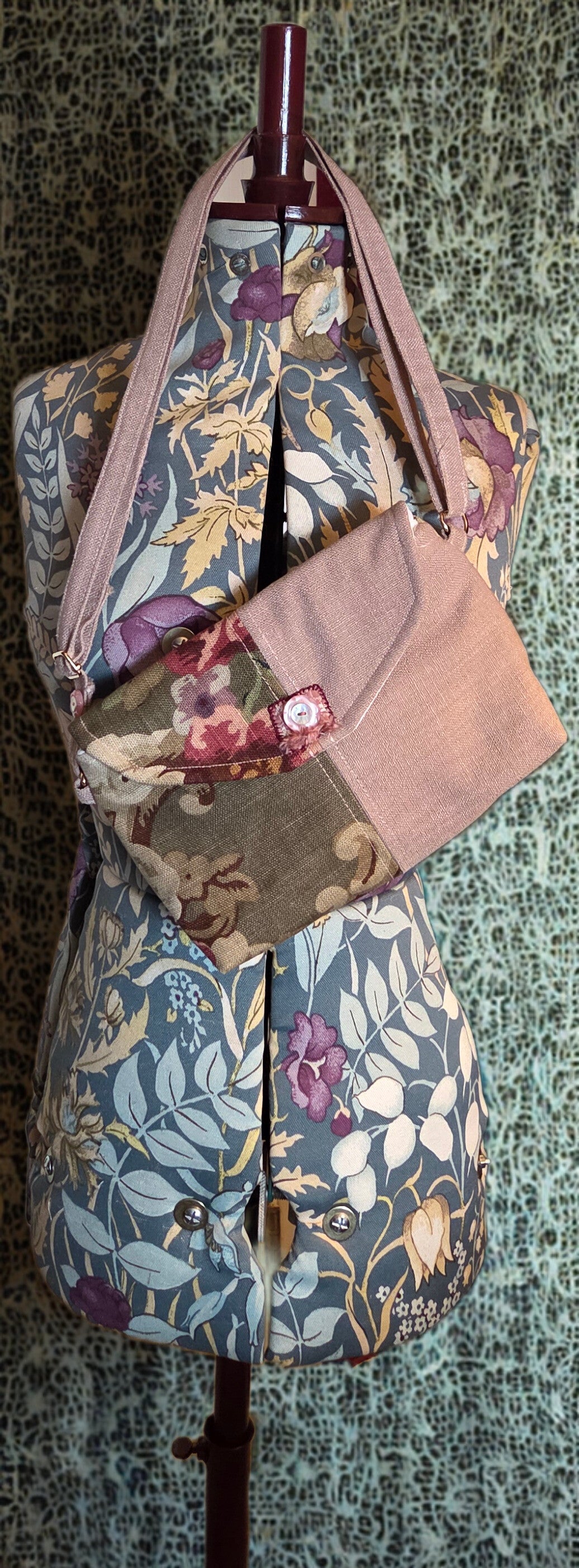 The Bramble Rose Satchel