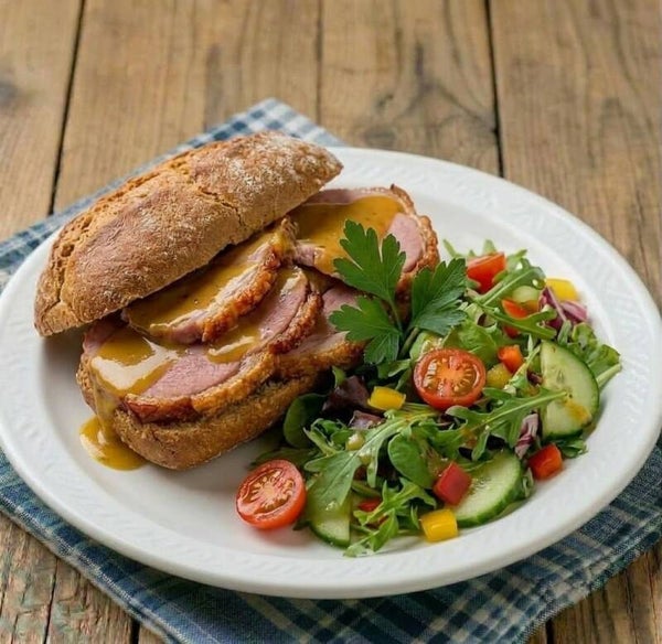 Zondag 18 oktober - Broodje beenham met honing-mosterdsaus en salade