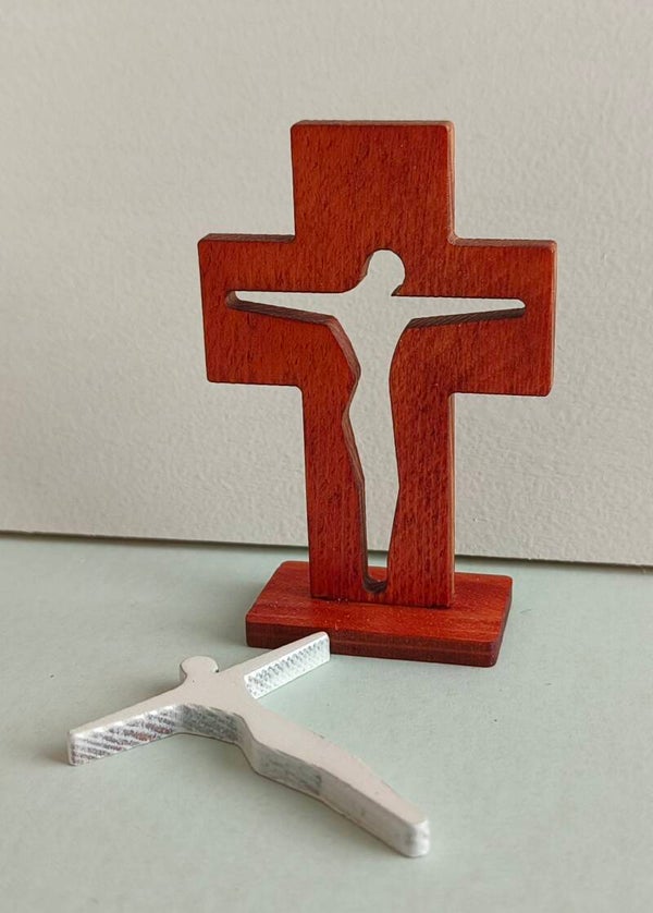 10 Risti Jeesus hahmolla, 11 Risti ristillä, 12 Sydänristi