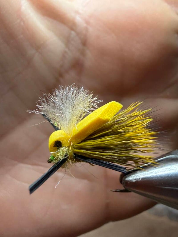 Sauterelle Terrestre FishLikeAGirl – Mouche Sèche Haute Flottabilité