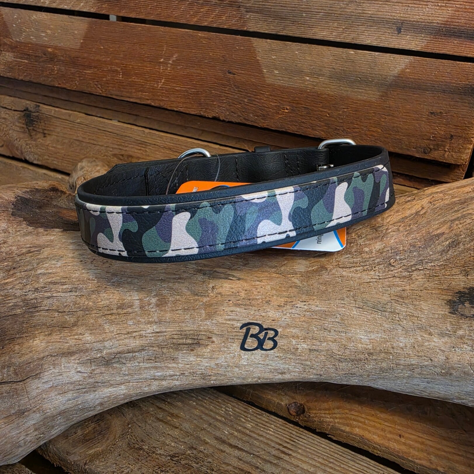SALE - Halsband Camo Beta Biothane® - 25 mm breed - 34-45 cm - RVS - 2 weken gebruikt