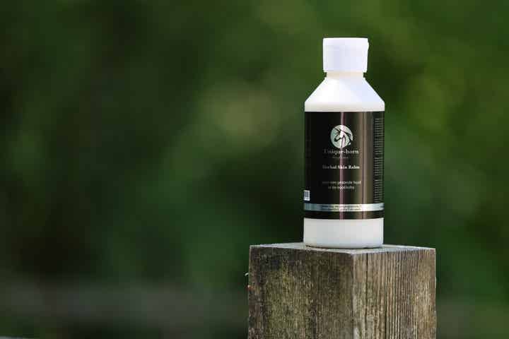By Baukje - Unique Horn - Hoefverzorging - Herbal Skin Balm 250ml