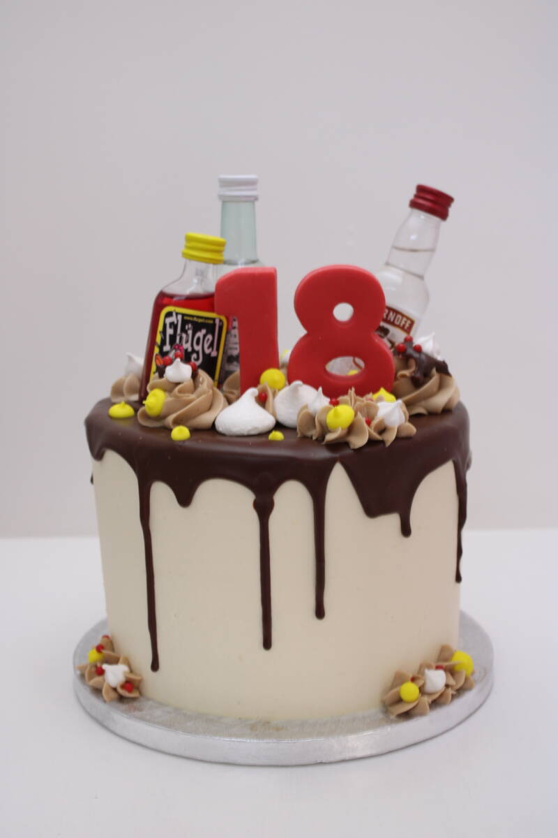 18+ Dripcake