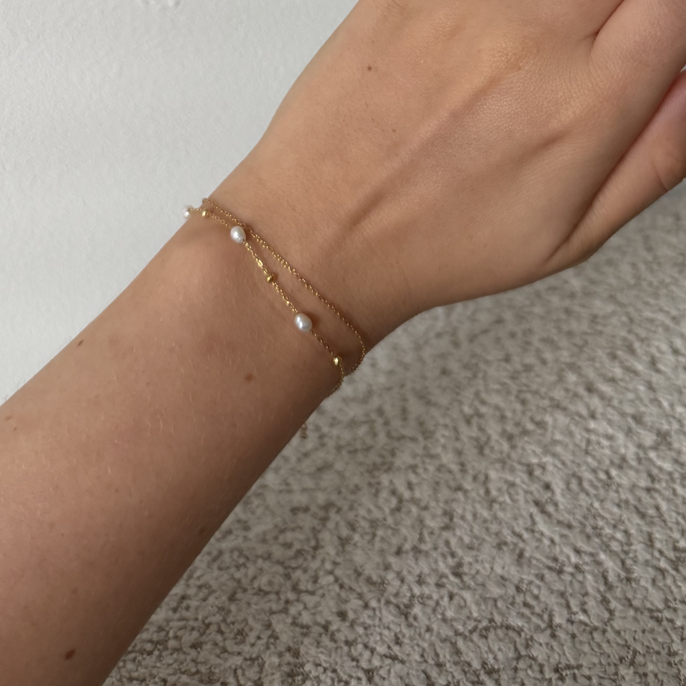 Double chain triple pearl bracelet
