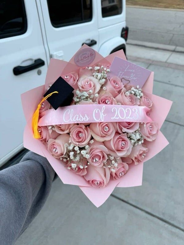 24 natural roses
