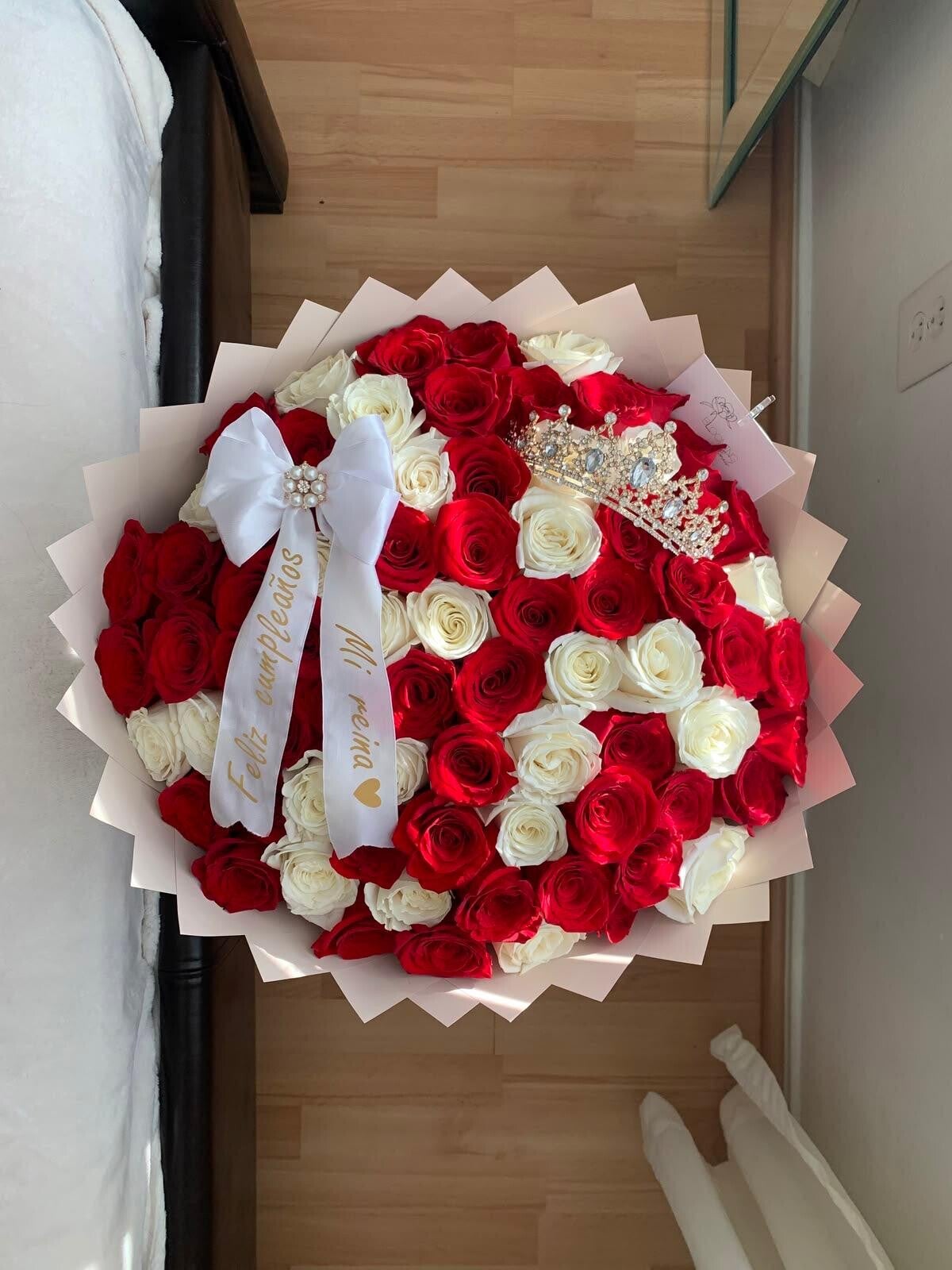75 natural roses