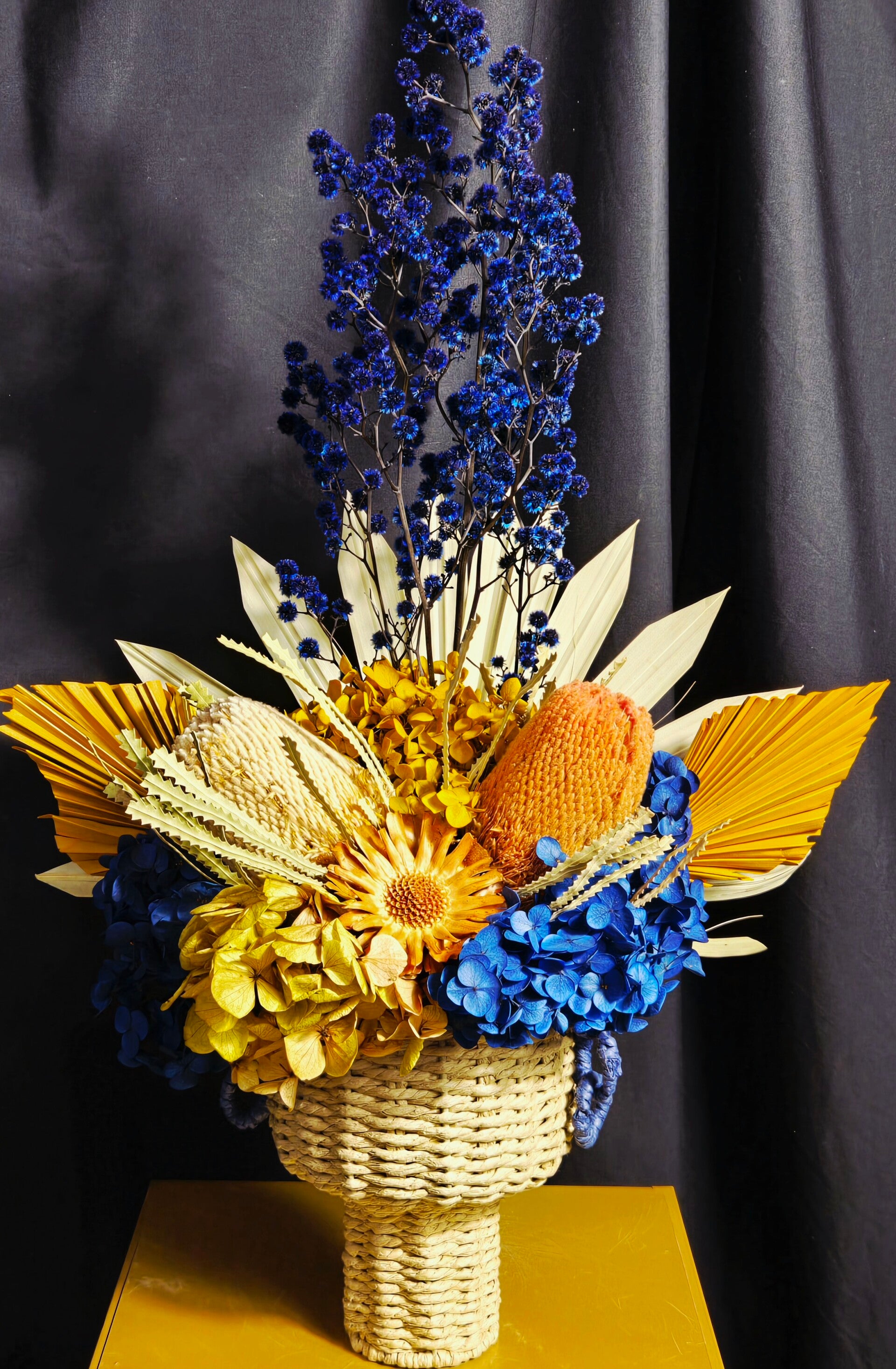 Gold Coast Blues Native Preserved Arrangement