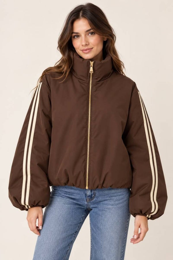 Hele mooie jas met streep kastanjebruin 206