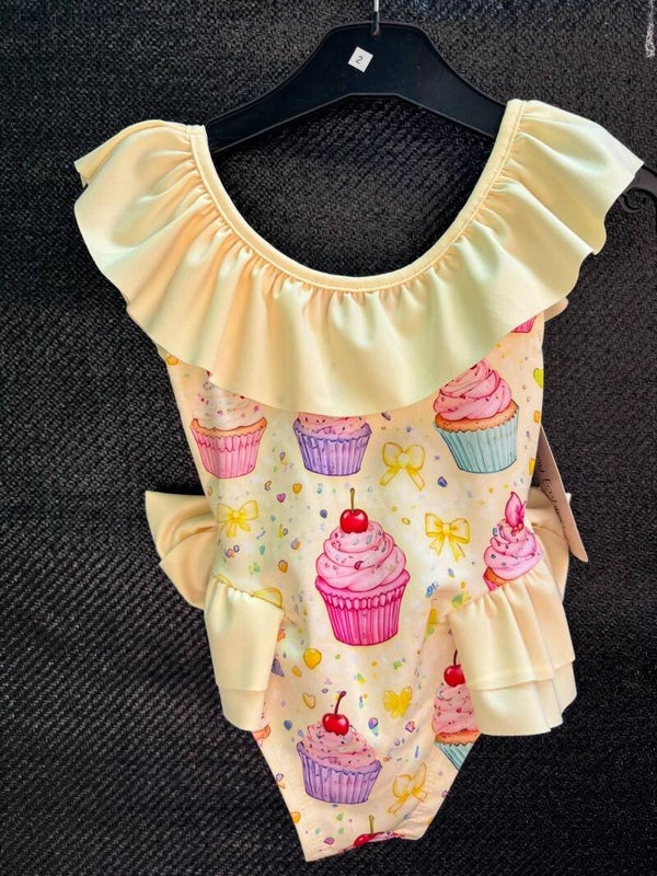 Heel mooie badpak gele cupcake