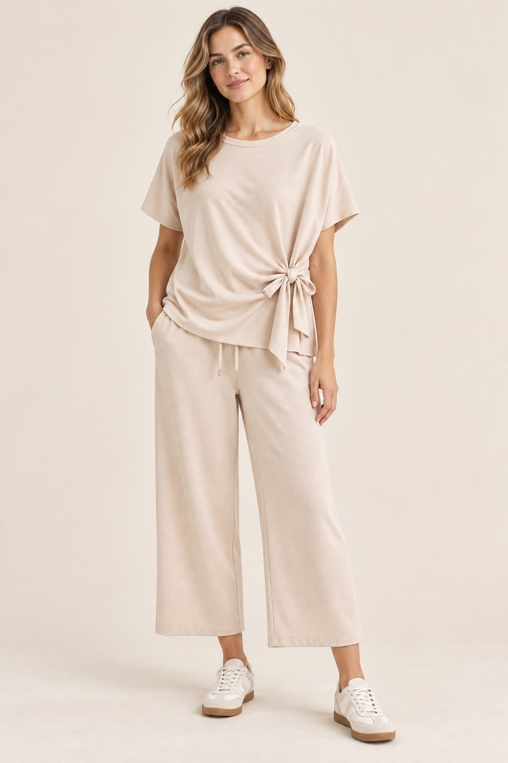 Hele mooie lange set met strik beige