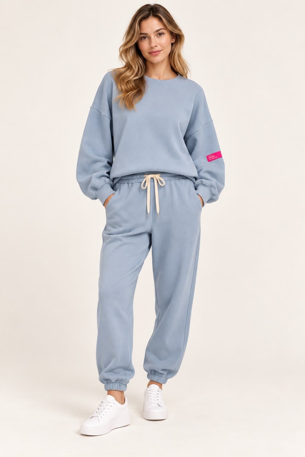 blauw huispak met lange mouwen en smalle broek