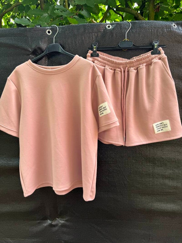 Mooie stijlvolle set met label oud roze