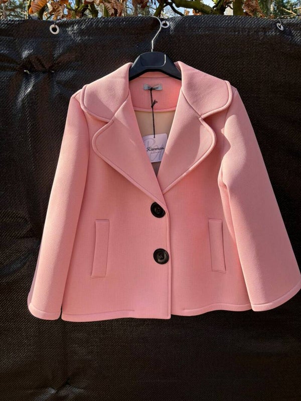 Trendy korte damesjas roze