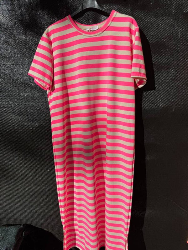 Hele mooie lange jurk met streepjes fel roze/beige
