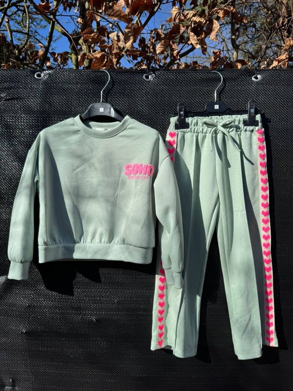 Groene set met hartjes