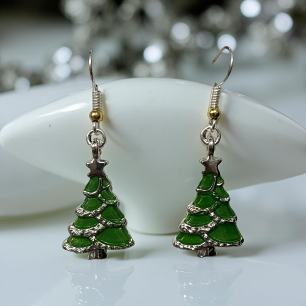 Get in the holiday spirit with these charming Christmas tree earrings!