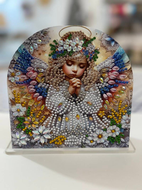 5D diamond painting featuring a serene angel napkin holder