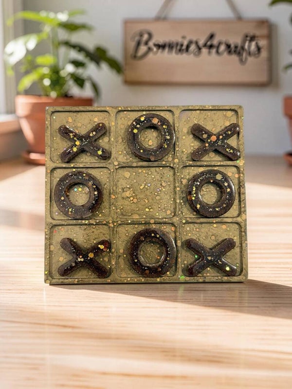 Mini Glitter Epoxy Tic-Tac-Toe Board | Coffee Table Decor