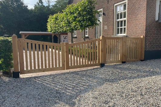 Houten Toegangspoorten