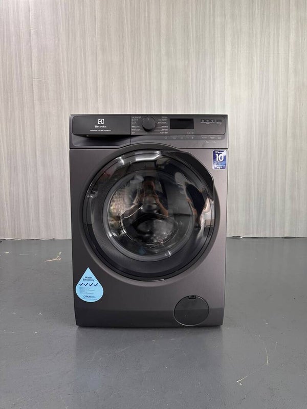 ELECTROLUX 13kg Front Foad Washing Machine Washer *UltimateCare 500* Model: EWF1343P5SC
