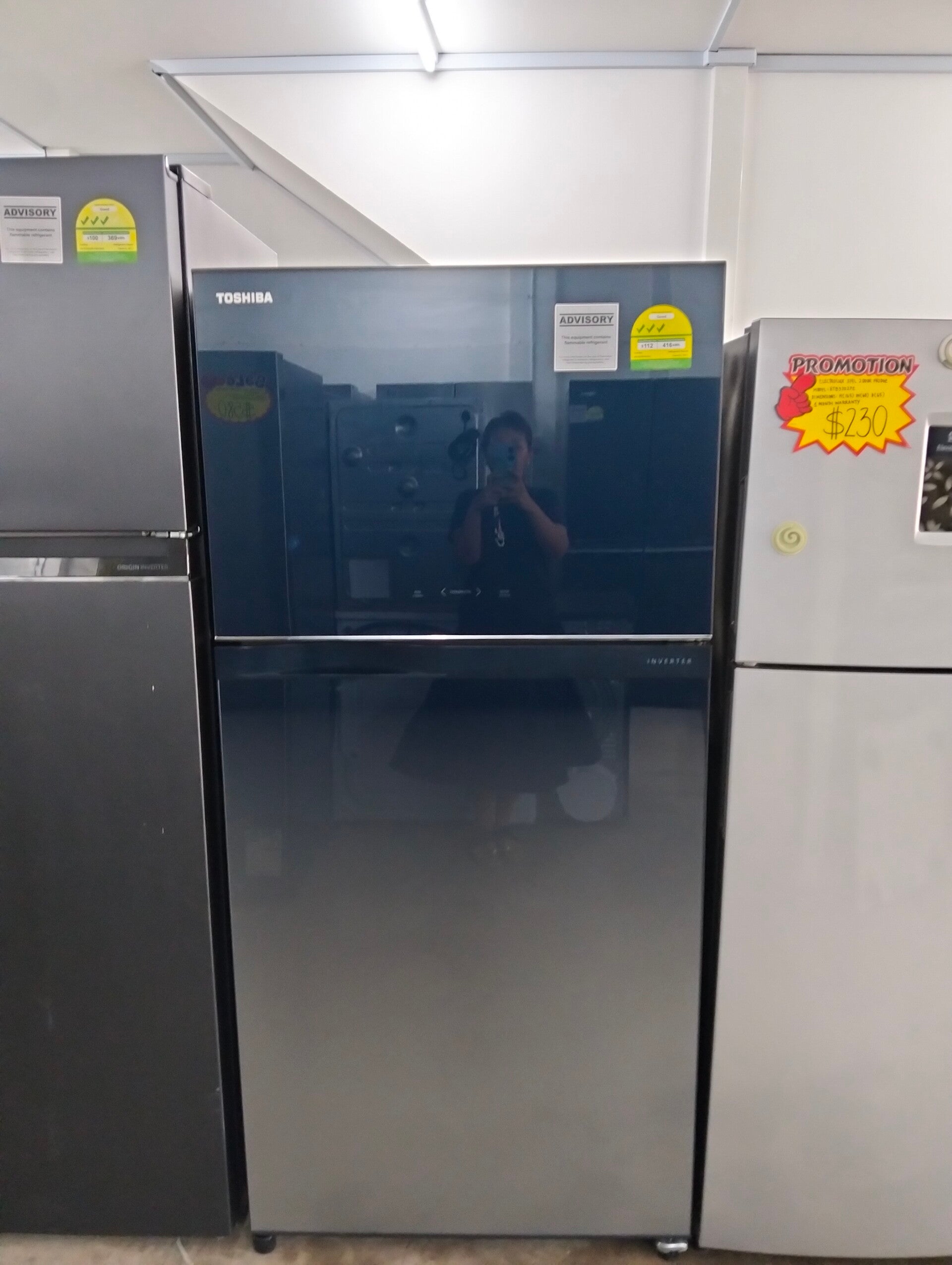 USED - TOSHIBA 535L 2 DOOR TOP & BOTTOM FRIDGE (GRADIENT BLUE)