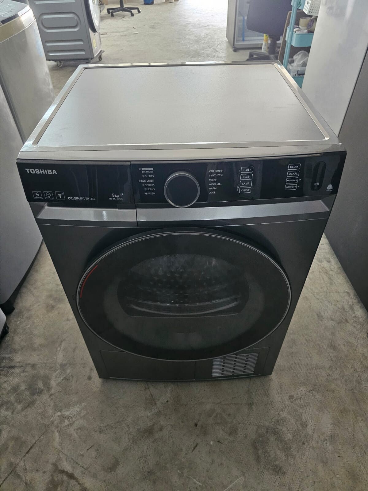 USED - TOSHIBA 9KG HEATPUMP DRYER