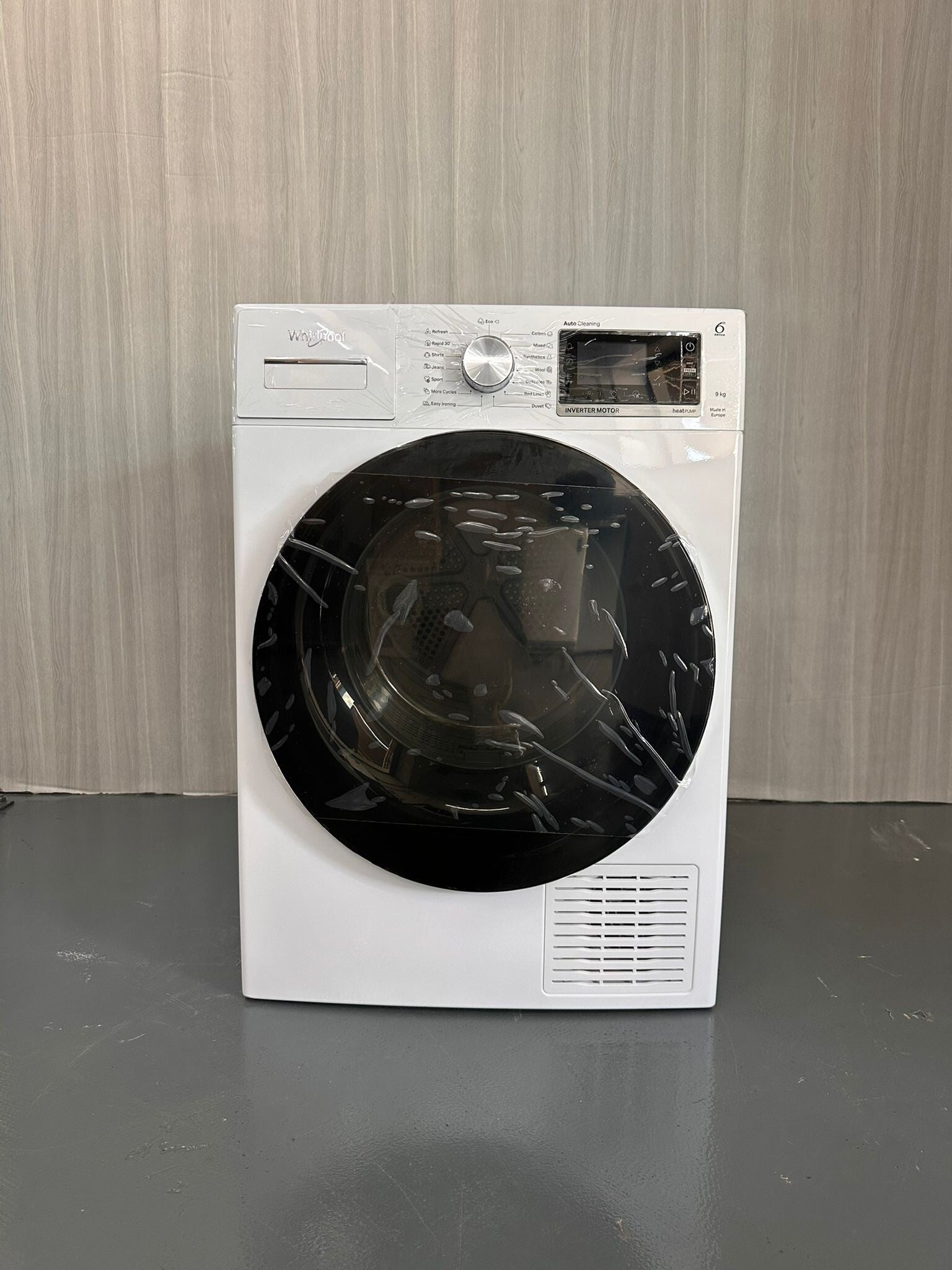 WHIRLPOOL 9kg Heatpump Dryer  Model: HWMB9002GW