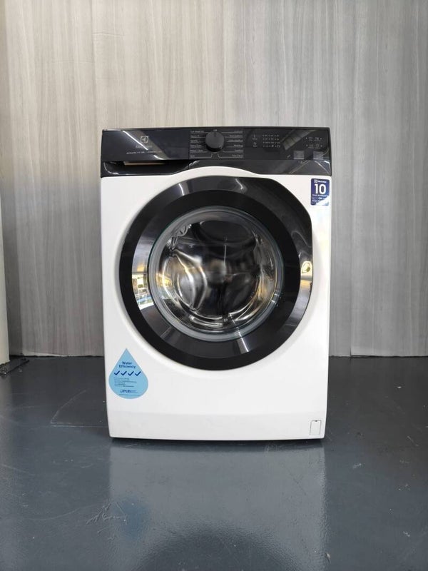 ELECTROLUX 8KG WASHER WASHING MACHINE ULTIMATECARE 300  Model: EWF8024D3EC