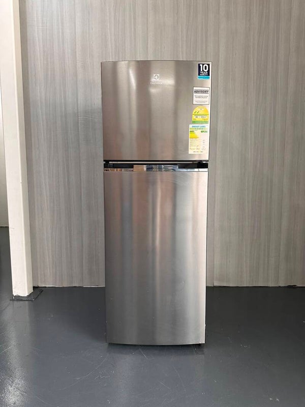 USED ELECTROLUX 320L 2Door Refrigerator Fridge  Model: ETB3400H
