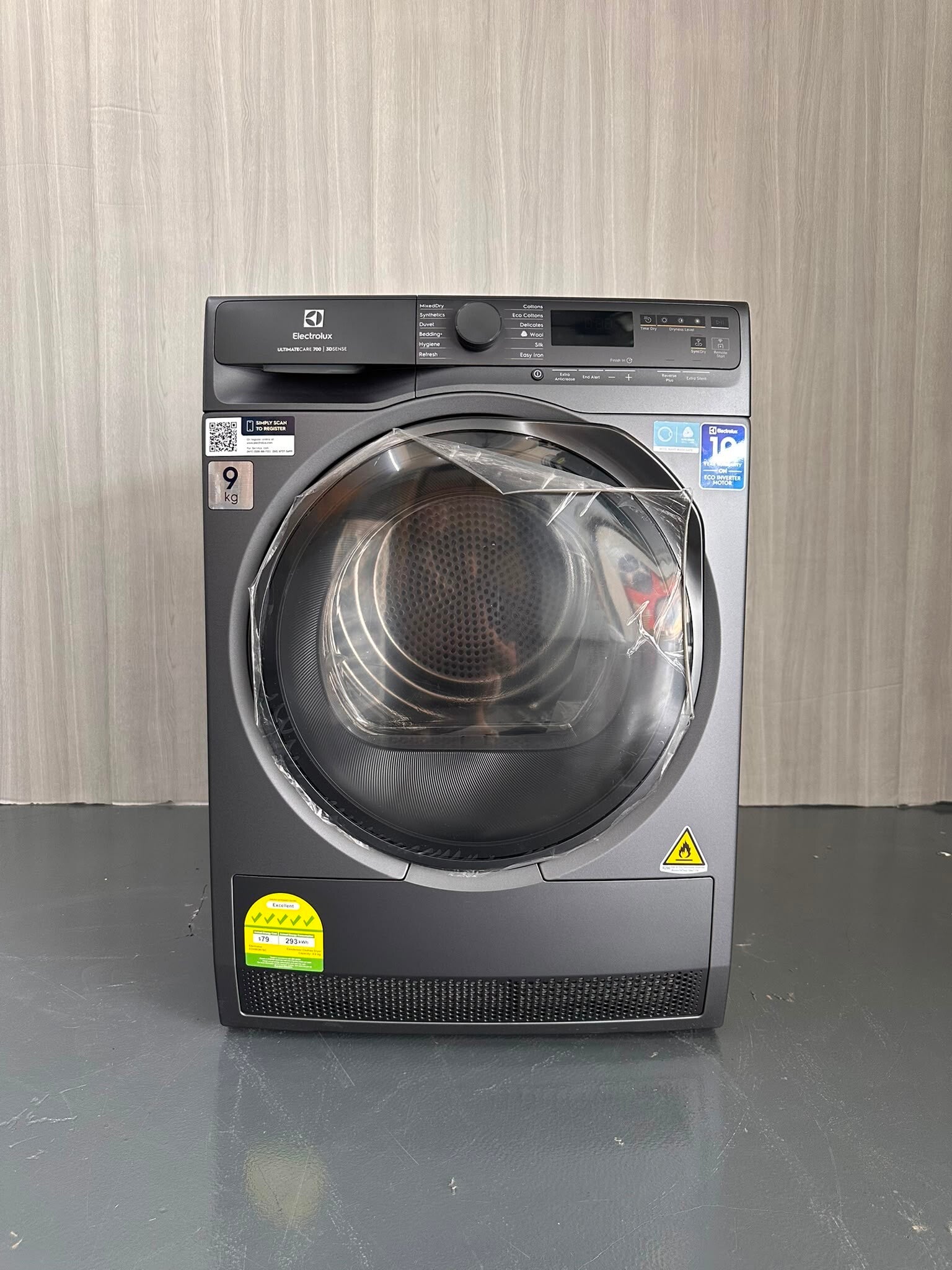 ELECTROLUX 9kg HEATPUMP DRYER  ULTIMATE CARE 700 MODEL: EDH903R7SC