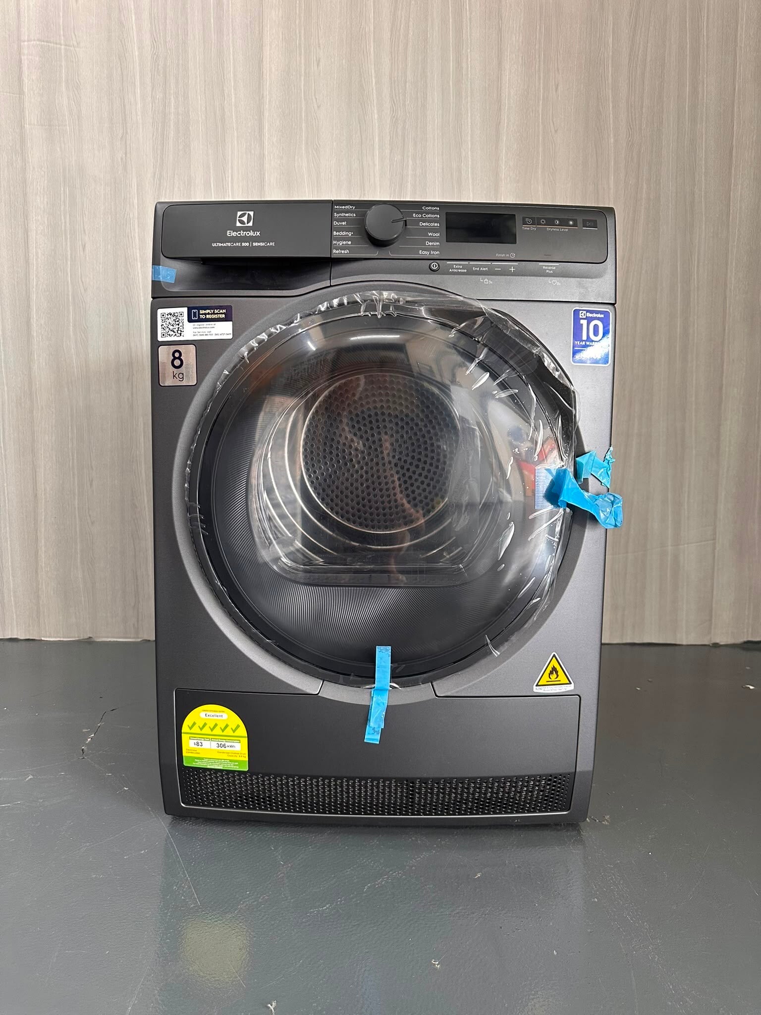 ELECTROLUX 8kg Heatpump Dryer  Ultimate Care 500  Model: EDH803J5SC