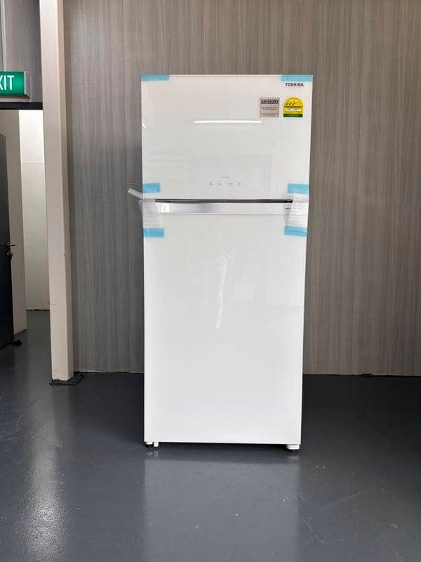 TOSHIBA 597L 2-Door Refrigerator Fridge ( White ) Model: GR-RT835WE-PGX(B5)