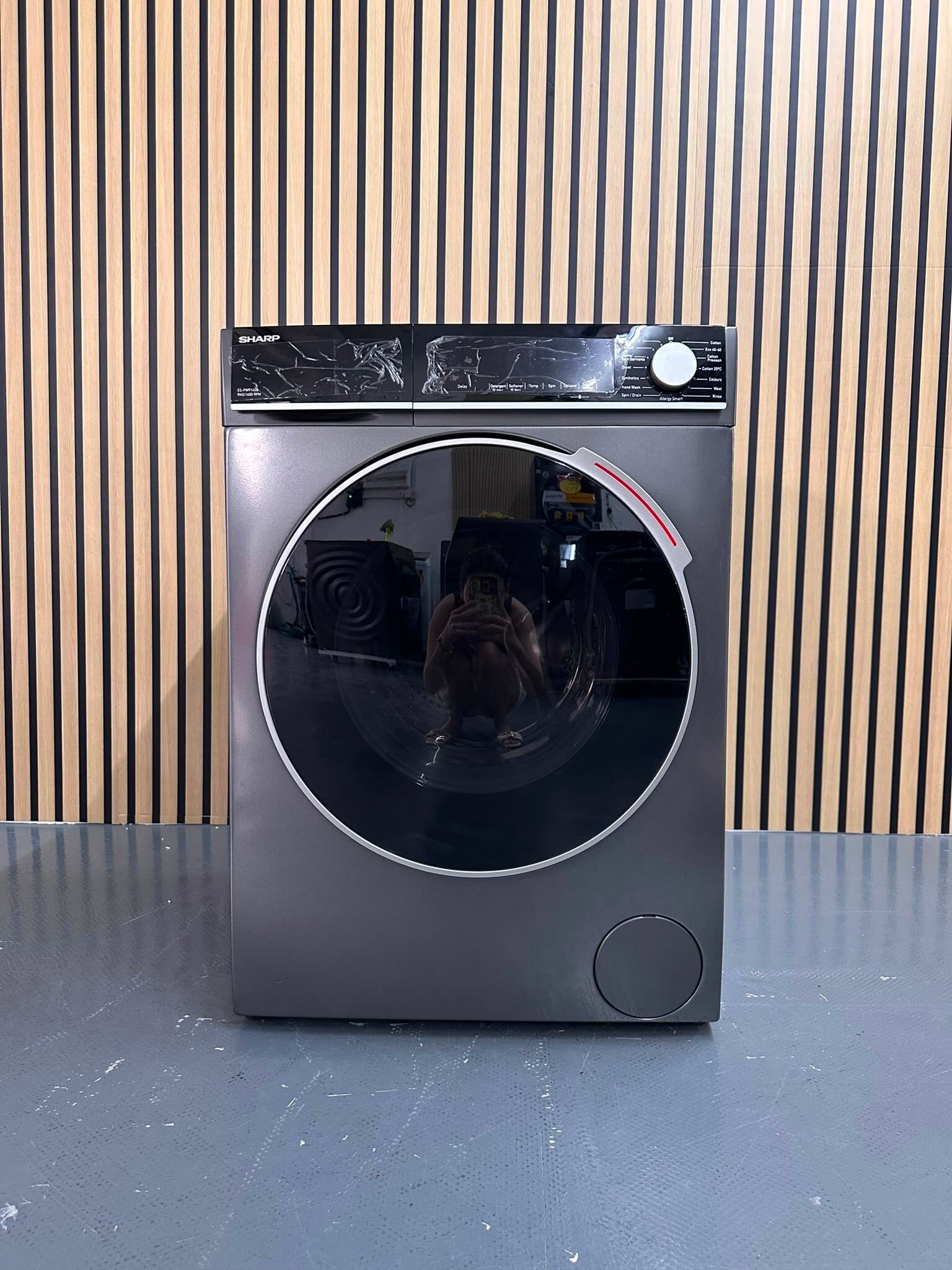 SHARP 9KG FRONT LOAD WASHING MACHINE WASHER MODEL: ES-FW914SB