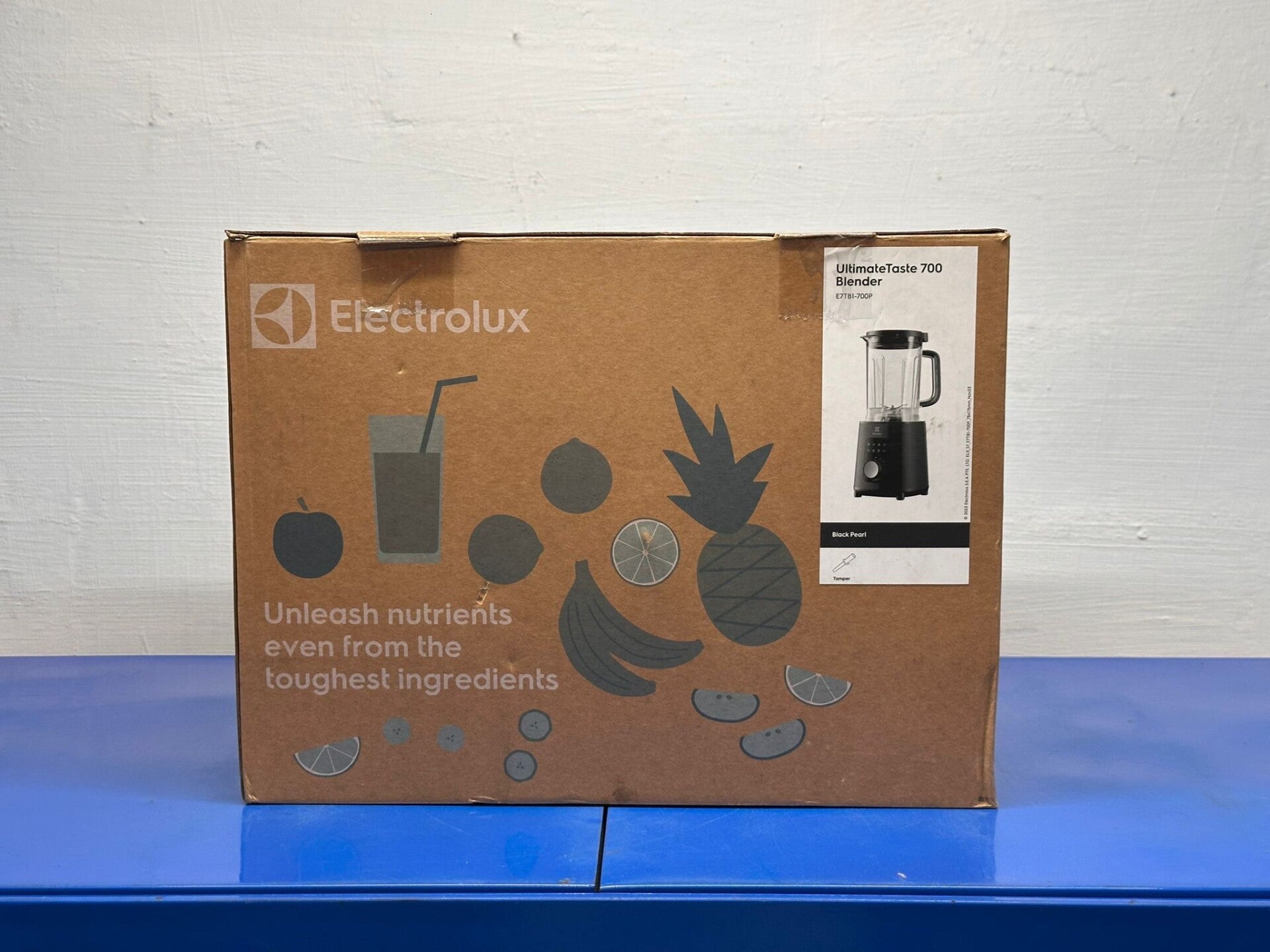 ELECTROLUX 2L UltimateTaste 700 Blender With Variable Speeds 1500 Watt Model : E7TB1-700P