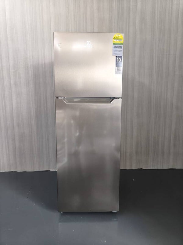 ELECTROLUX 334L 2 Door Refrigerator Fridge Model: ETM3300A-A