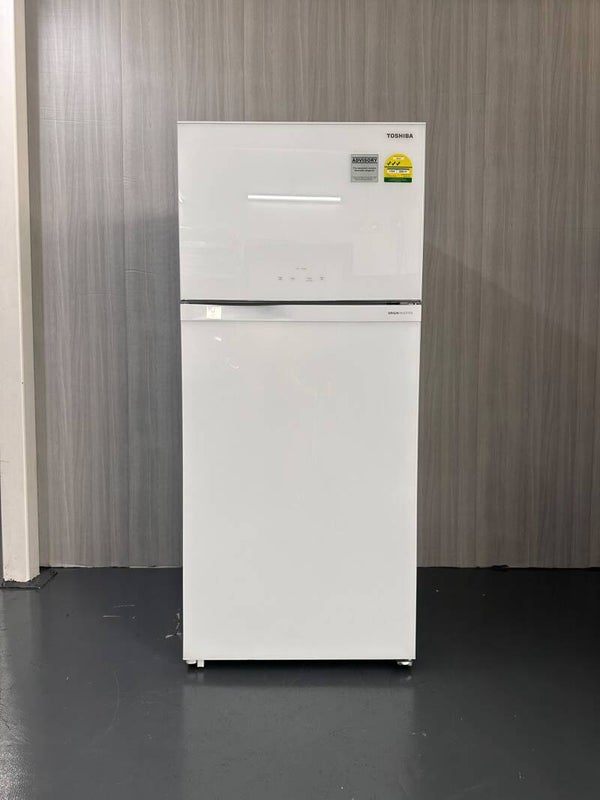 USED TOSHIBA 597L Top and Bottom Fridge With Auto Icemaker  Model: GR-RT835WE-PGX(B5)