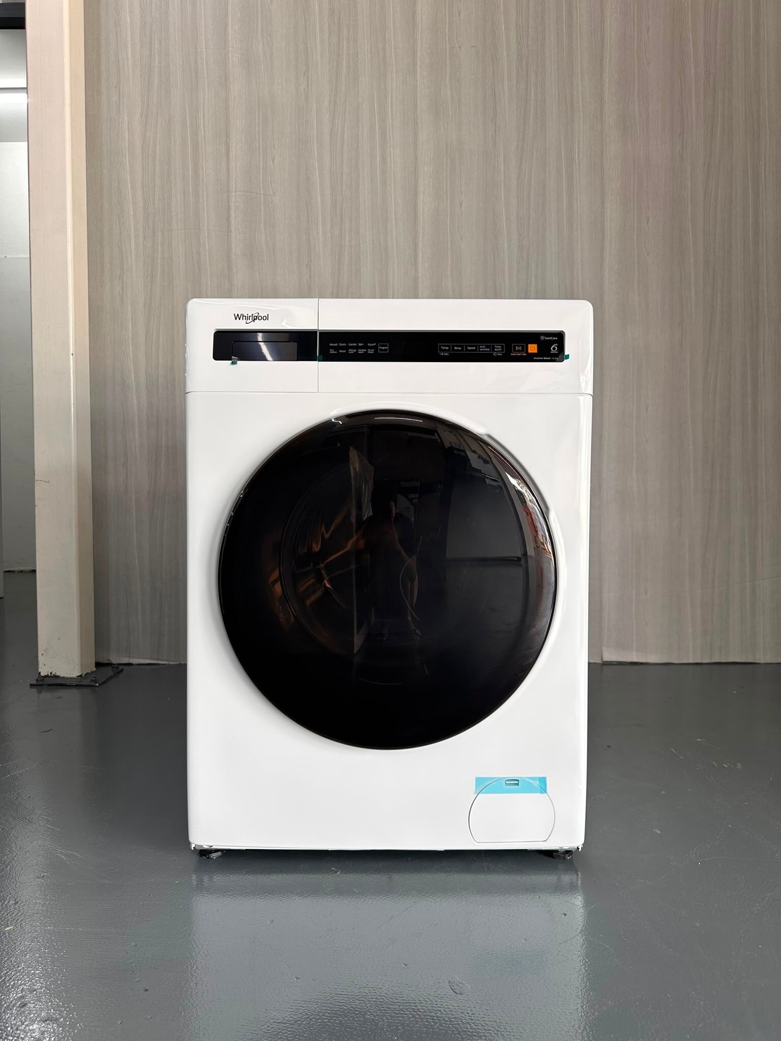 WHIRLPOOL 10.5kg Front Load Inverter Washing Machine Washer Model: FWEB10502GW