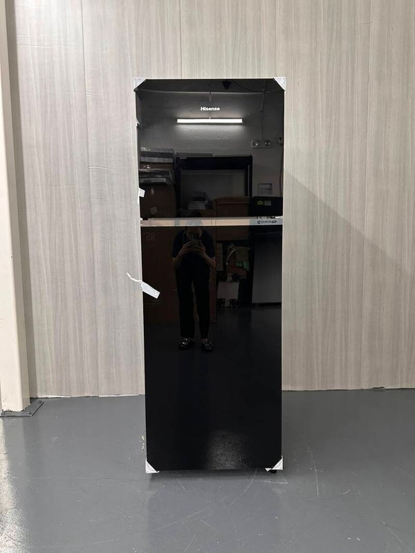 HISENSE 327L 2 DOOR REFRIGERATOR FRIDGE ( TOP BOTTOM FRIDGE)  MODEL: RT469N4SBU