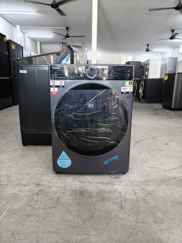 Toshiba 10.5kg/7kg Washer/dryer Model:TWD-T25BZU115MWS(MG) Display set