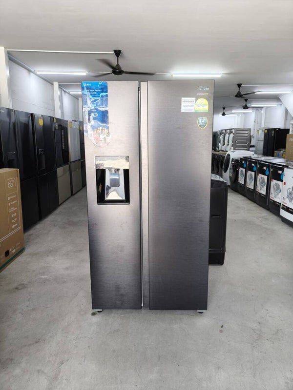 MIDEA 574L SIDE BY SIDE FRIDGE WITH ICE MAKER AND WATER DISPENSER Model: MDRS761MYC45SG Display set