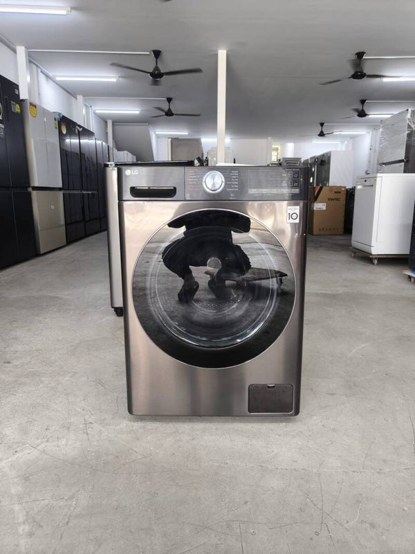 USED LG 13KG/8KG FRONT LOAD WASHER DRYER WITH INVERTER DIRECT DRIVE Model: FV1413H2BA DISPLAY SET