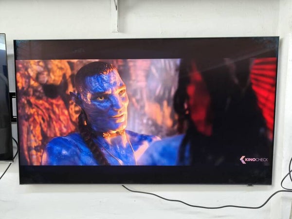 USED SAMSUNG 65" 8k ultra hd smart qled tv Model: QA65Q800TAKXXS